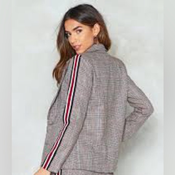 coco + jaimeson Jackets & Blazers - Coco + Jameson houndstooth stripes sleeves blazer size small